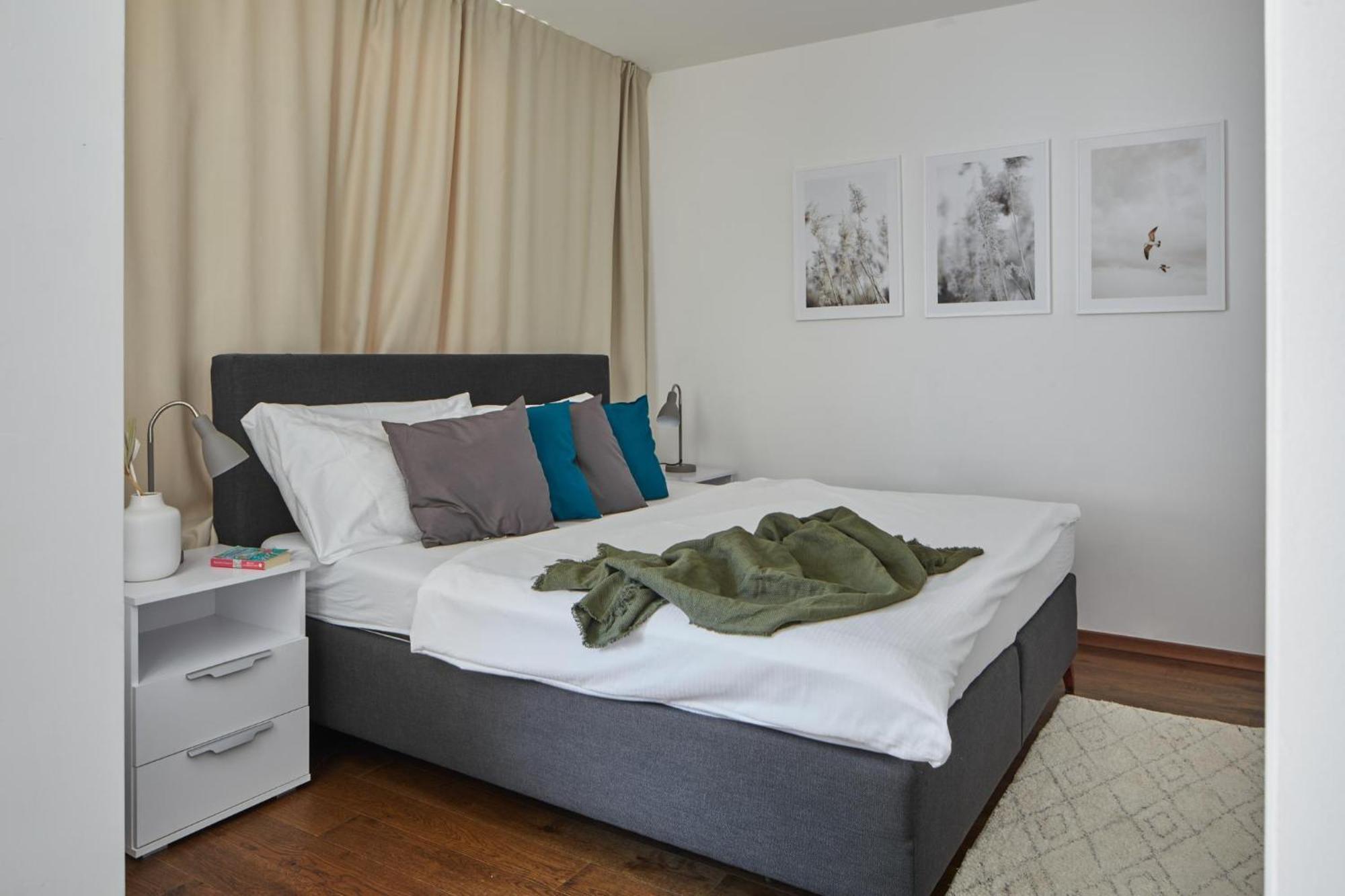 Apartament Days *