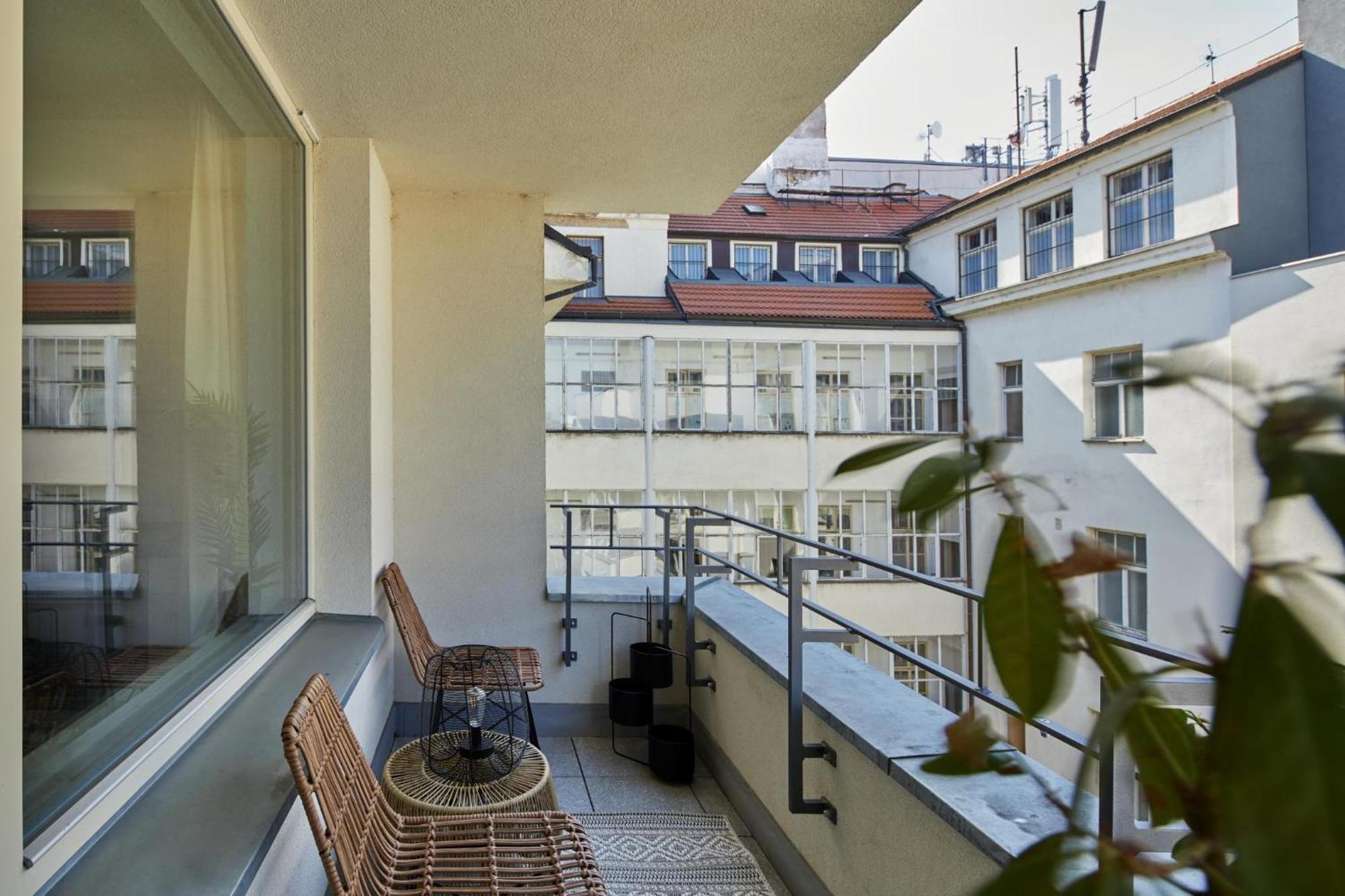 Days Apartament Praga